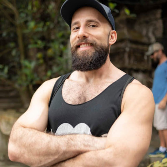 Meet your Posher, Alfredo - Picture 1 of 1